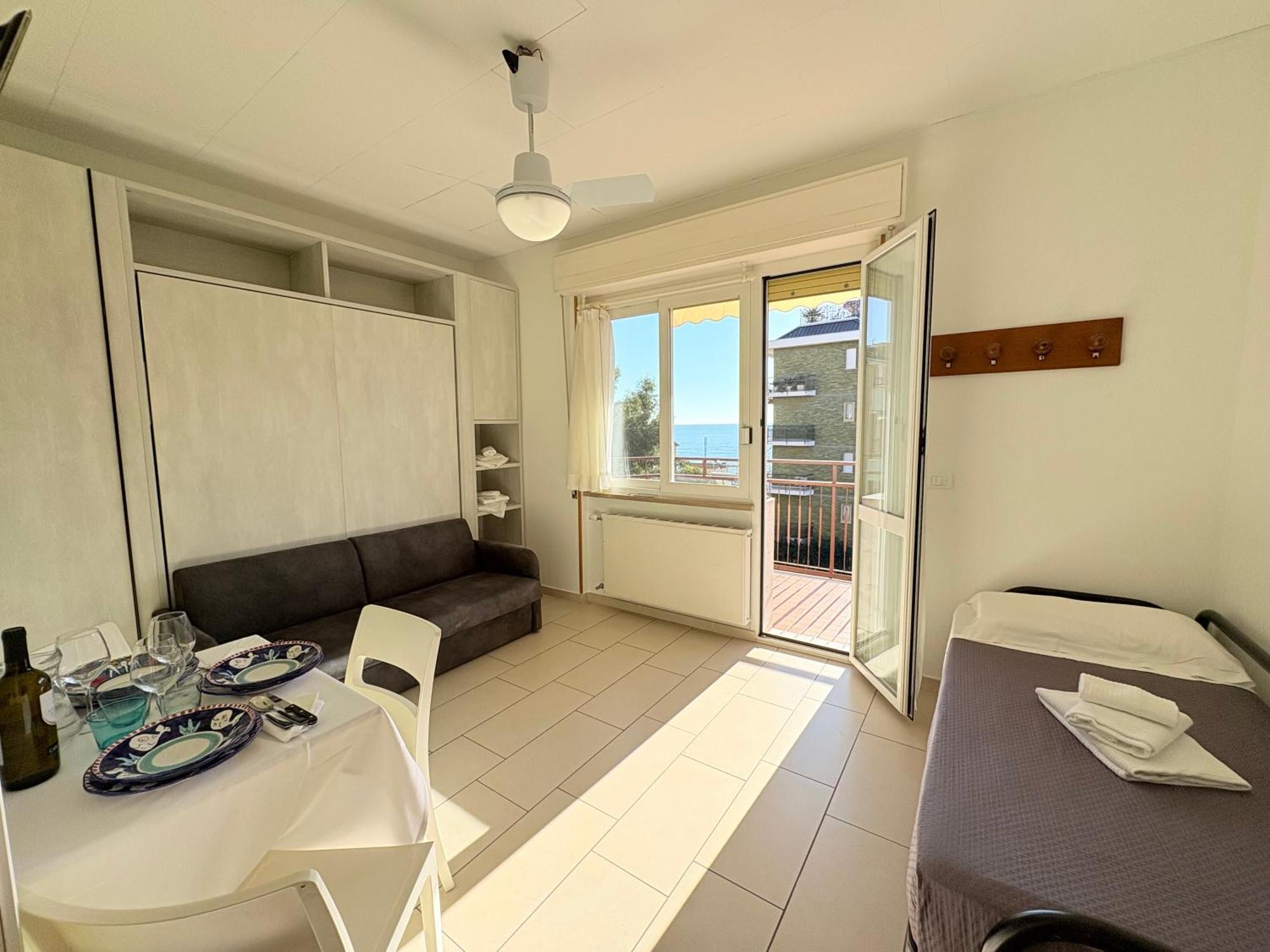 Ligure Residence Пьетра-Лигуре Экстерьер фото