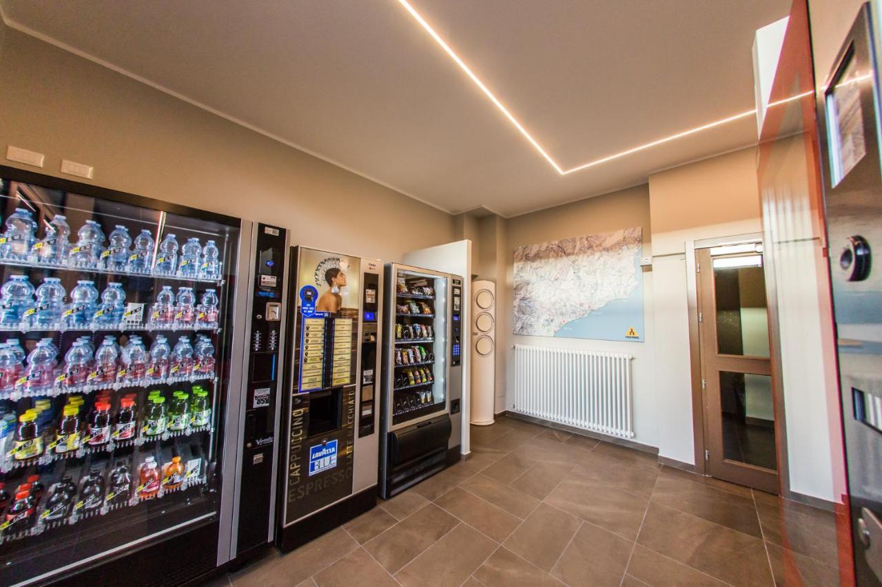 Ligure Residence Пьетра-Лигуре Экстерьер фото